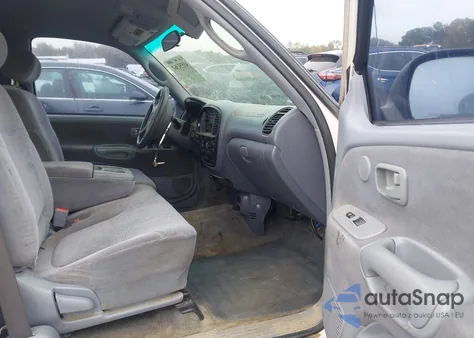 2002 Toyota Tundra Ltd V8 из США, поврежденный, VIN 5TBBT48172S268184